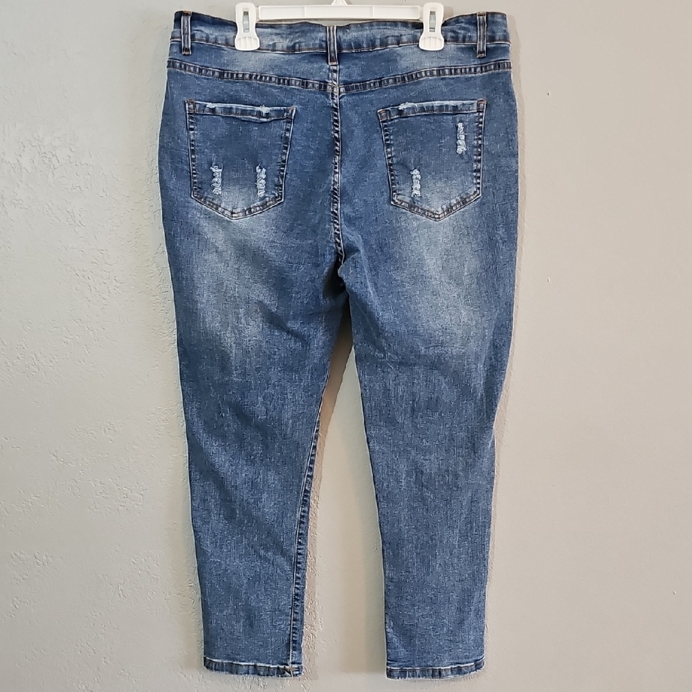 Patchwork Distressed Ankle Jeans With Painted Flo… - image 5